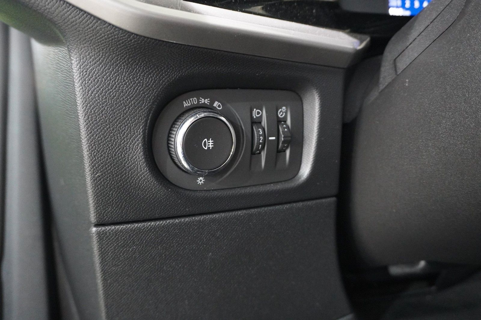 Fahrzeugabbildung Opel Mokka 1.2T GS LINE NAVI/LED/KAMERA/SPORT/DAB+