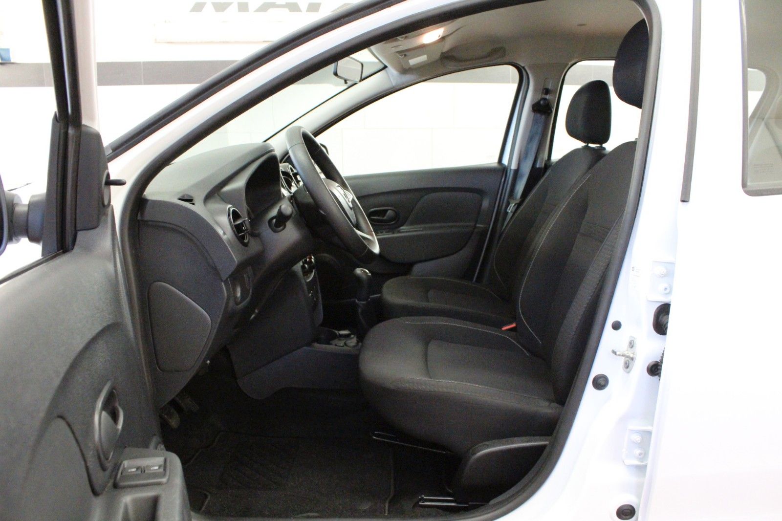Fahrzeugabbildung Dacia Sandero TCE 100 Eco G*Klima*Radio/CD*LPG