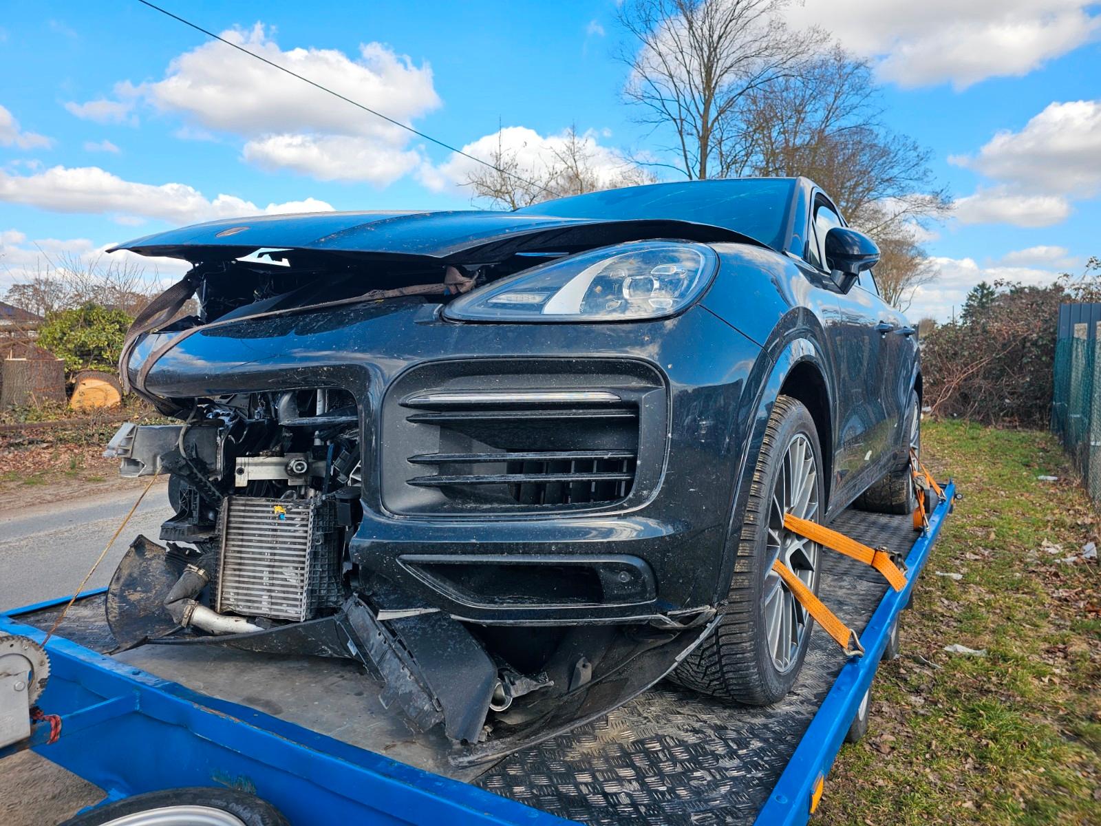 Porsche Cayenne Coupe Platinum Edition
