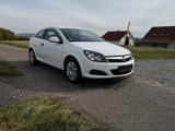 Opel Astra GTC 1.6 ECOTEC  - Opel Astra aus 2010: 1.6