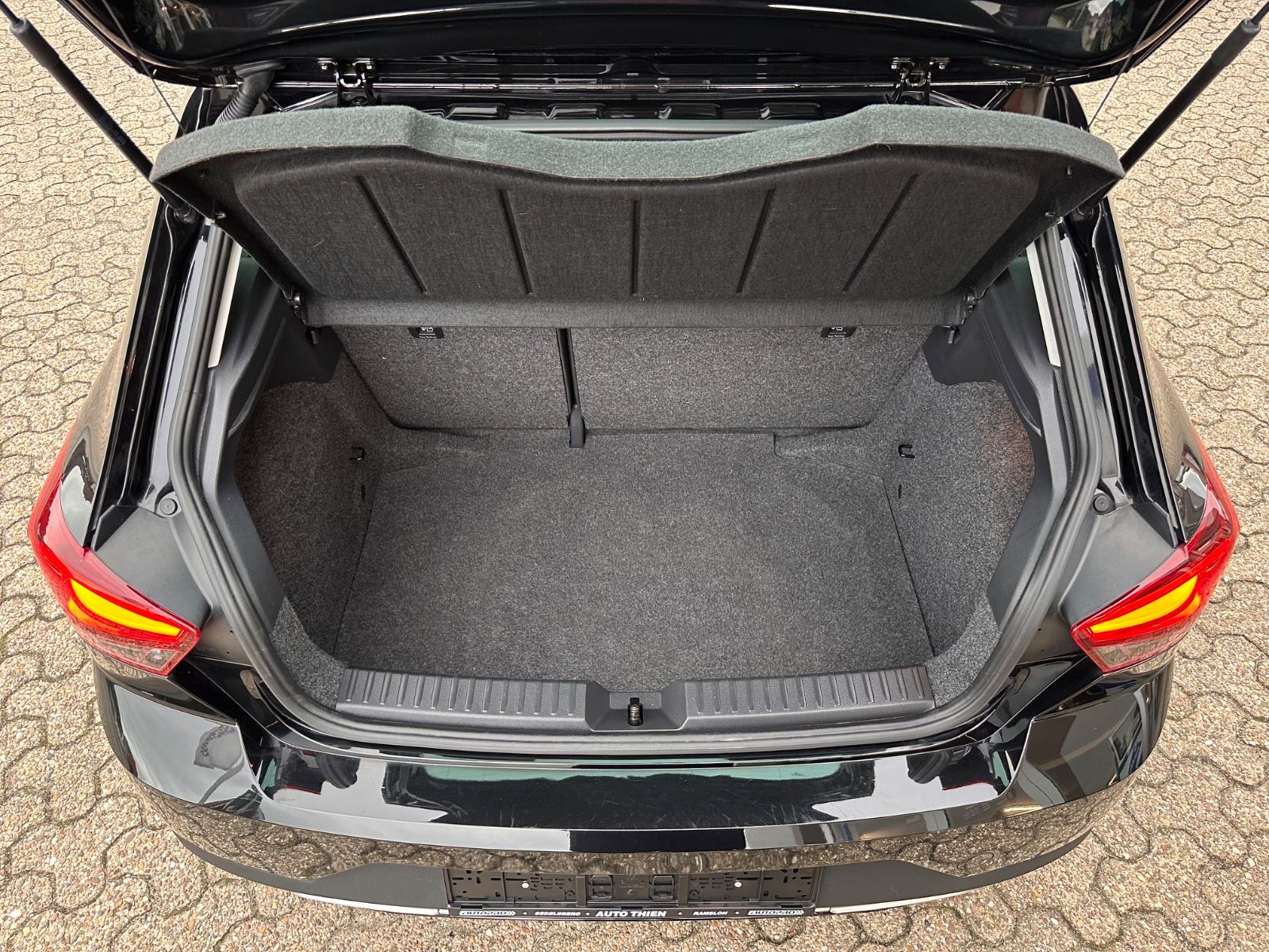 Fahrzeugabbildung SEAT Ibiza FR 1.0 TSI DSG Sportline/ACC/LED/Kamera