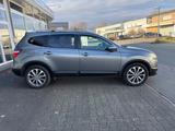Nissan Qashqai +2 Tekna 4X4*Vollausstattung*7-Sitzer - gebrauchte Nissan Qashqai aus dem Jahr 2012