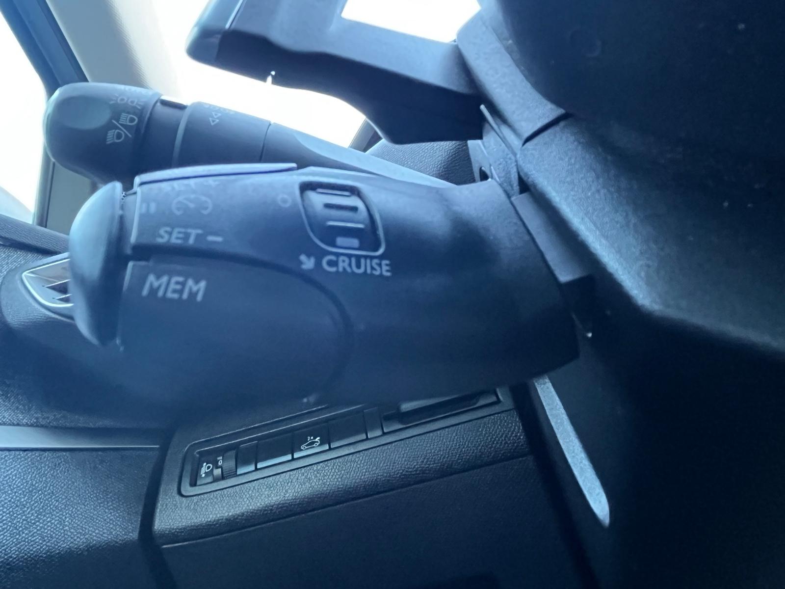Peugeot 3008 Allure NAVI+KAMERA+PANO