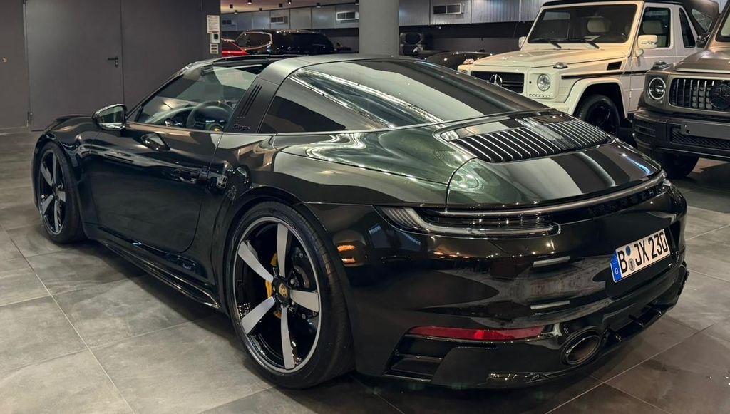 Porsche 992