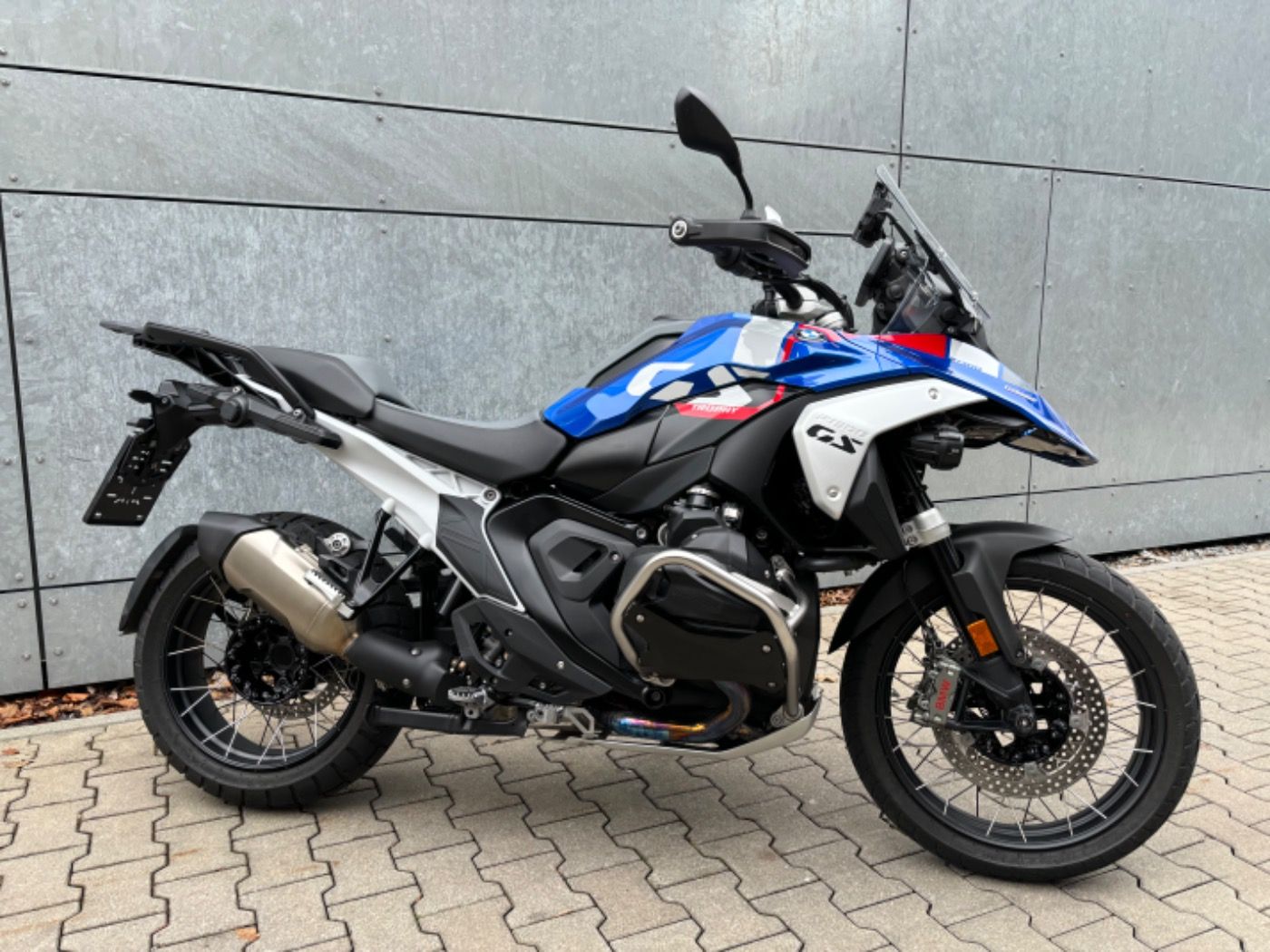 Fahrzeugabbildung BMW R 1300 GS Trophy 4 Pakete Fahrzeughöhenregelung