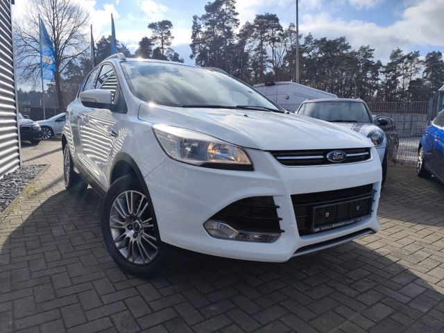 Ford Kuga Titanium 2.0DCI Teilleder/ PDC /Tempomat/