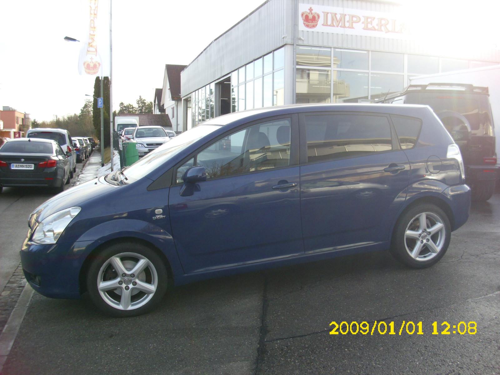 Toyota Corolla Verso 2006 — салон