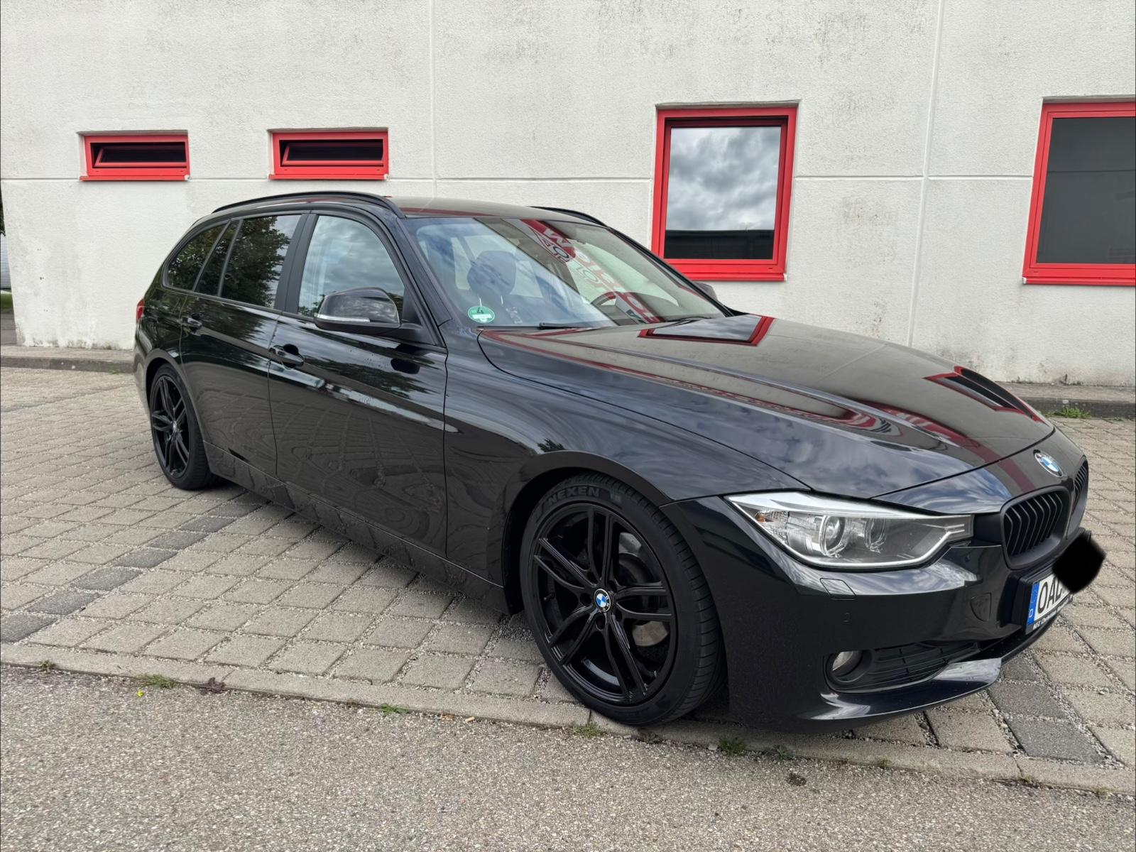 BMW 318, 2013