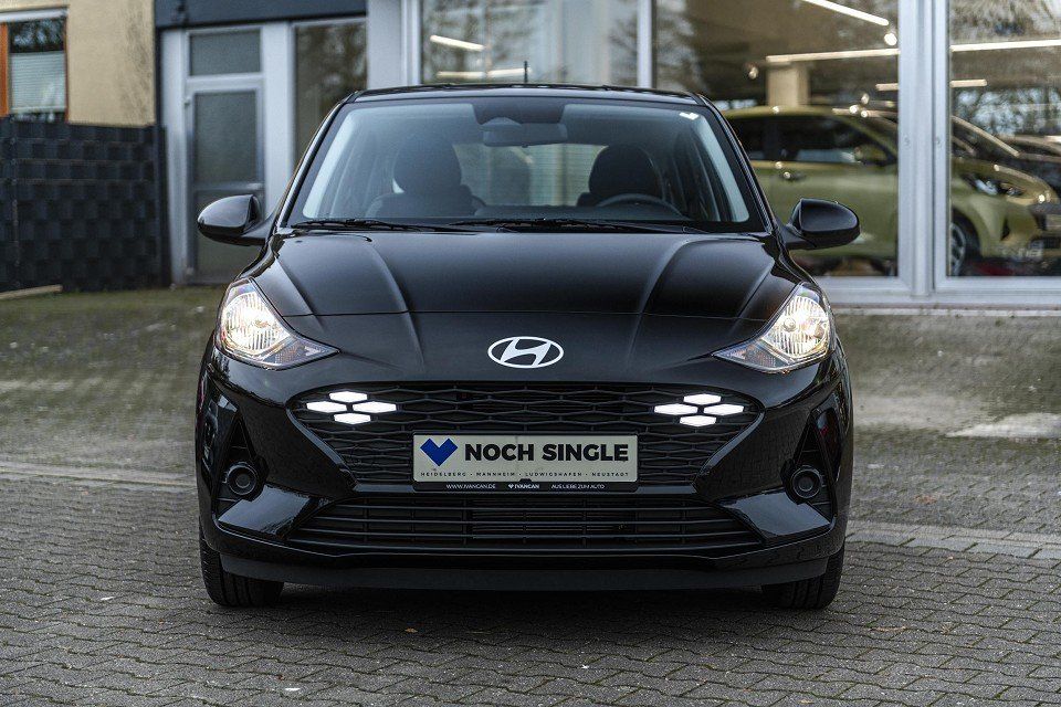 Fahrzeugabbildung Hyundai i10 1.0i 63PS Select