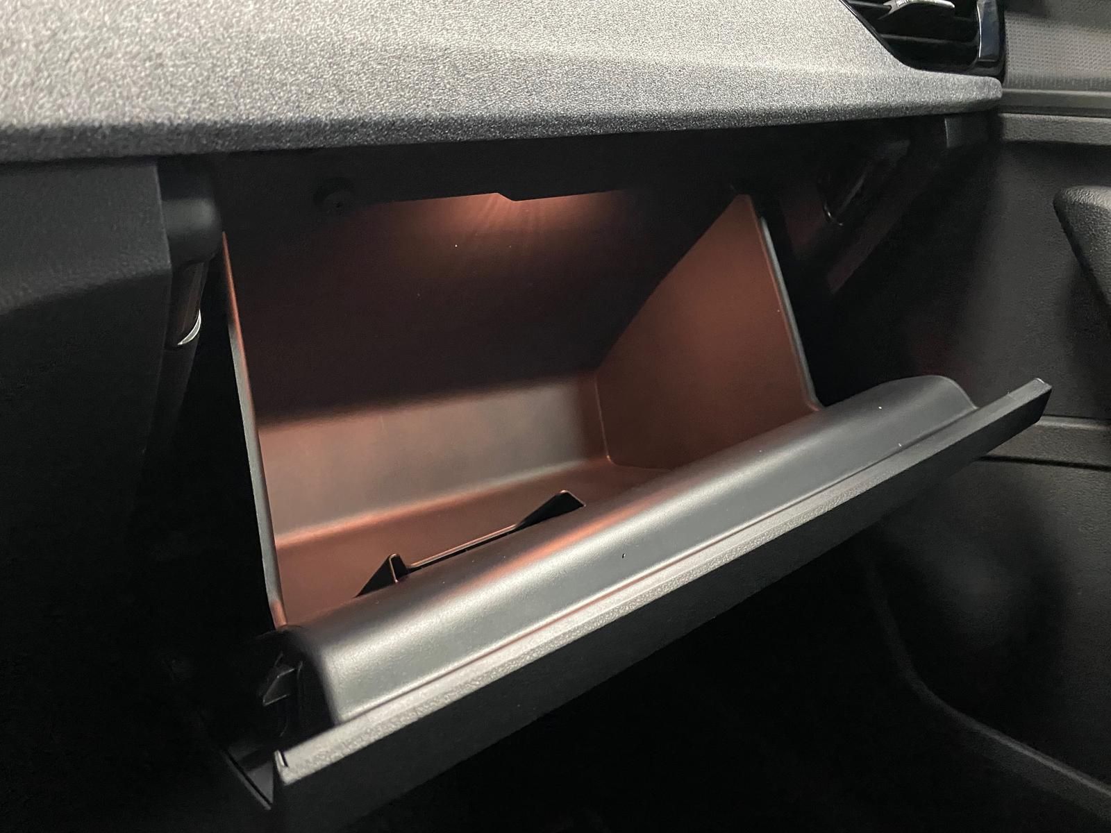Fahrzeugabbildung SKODA Kamiq 1.0 TSI Selection AHK+APP+KLIMA+RFK+PDC+SI
