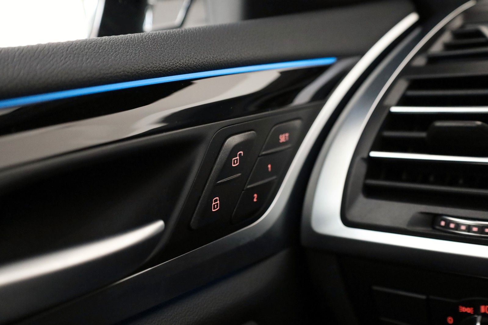 Fahrzeugabbildung BMW iX3 Inspiring/M Sport,Panorama,ACC,Leder,AHK el