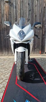 MV Agusta F3 675 White Edition  - Angebote entsprechen deinen Suchkriterien