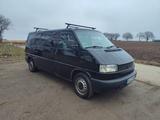 Volkswagen T4 Caravelle 2,5-l-Diesel TDI 75kW langd - schwarze Volkswagen T4 Caravelle