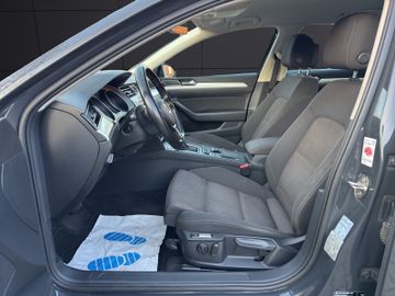 Volkswagen Passat Variant - 11