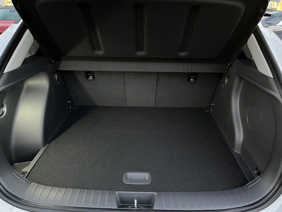 Fahrzeugabbildung Hyundai KONA Elektro 65kWh Prime