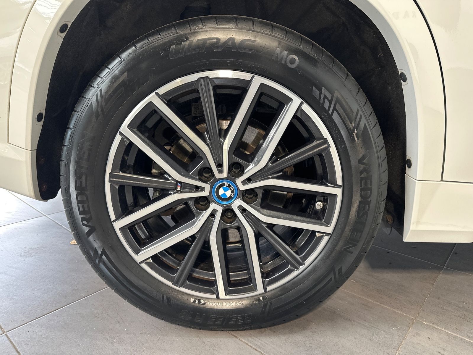 Fahrzeugabbildung BMW X1 xDrive30e M-Sport NAV+LED+ACC+AHK+H&K+VCOCKP