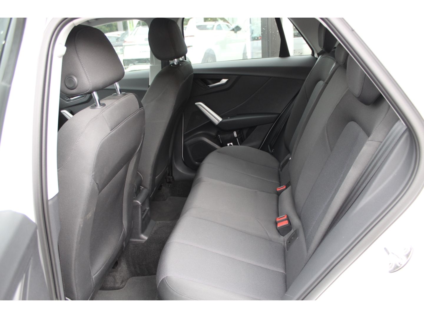 Q2 35 TFSI S-tronic - APP*Keyless*elHeckkl.*AHK!
