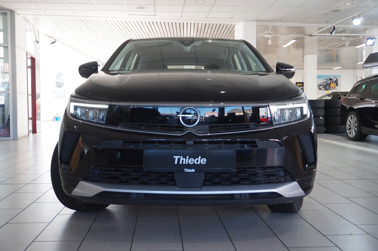 Fahrzeugabbildung Opel Grandland (X) 1.6T EDITION HYBRID NAVI/LED/VIRT.