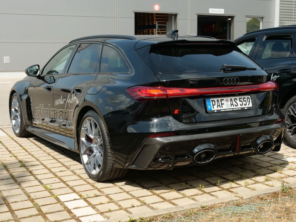 Audi RS5 Avant Verfügbar ab November 2026 imagem 2