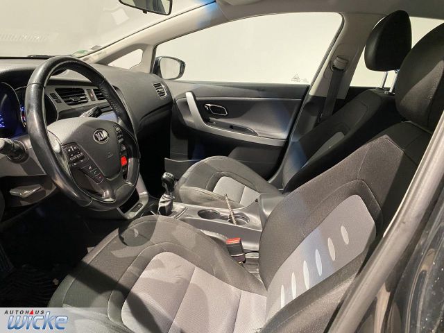 Ceed Sportswagon 1.4 Dream Team NAVI KLIMA PDC L