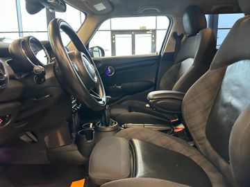 MINI Cooper D Mini 5-trg. *2. Hand*Klima*Navi*LED*PDC