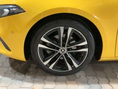 MERCEDES-BENZ A 180 Progressive Edition 19*1.Hand*LED*Night-P.