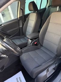 Volkswagen Golf - 12