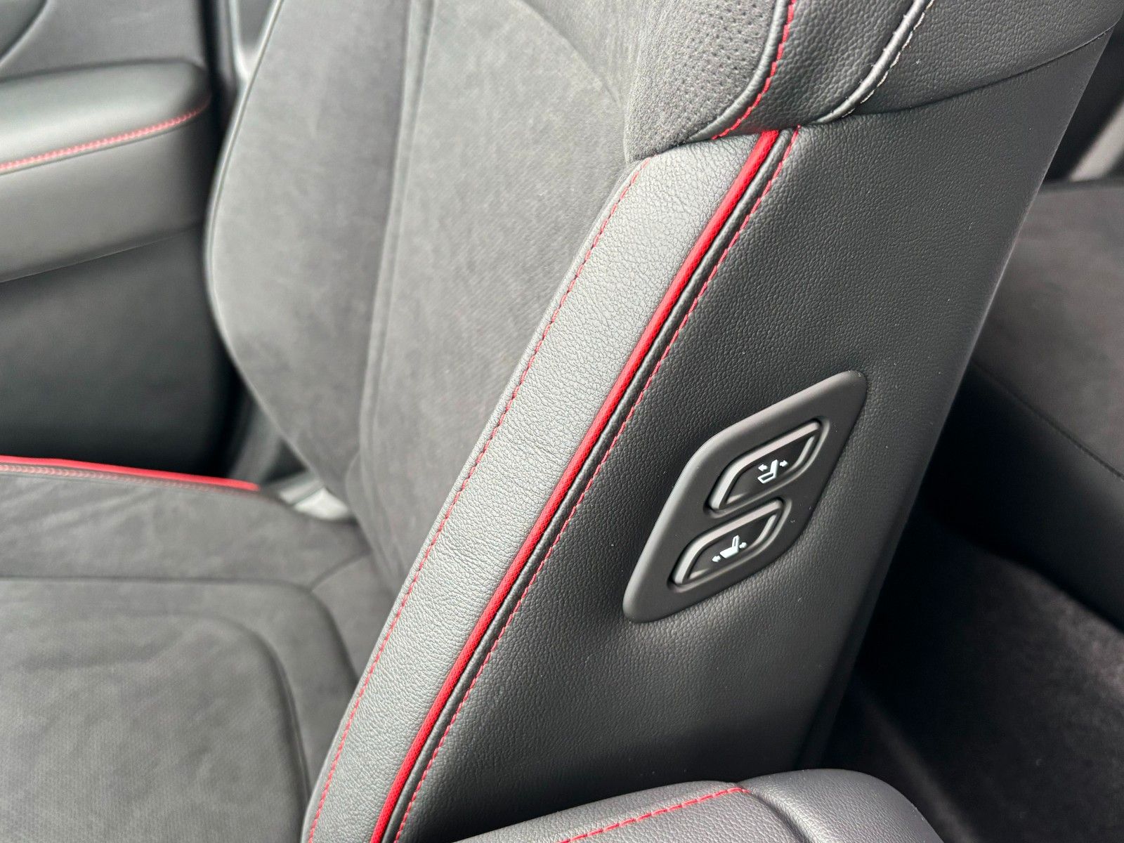 Fahrzeugabbildung Hyundai TUCSON 1.6 T-GDI MY26 N-Line X 360°/PANO!