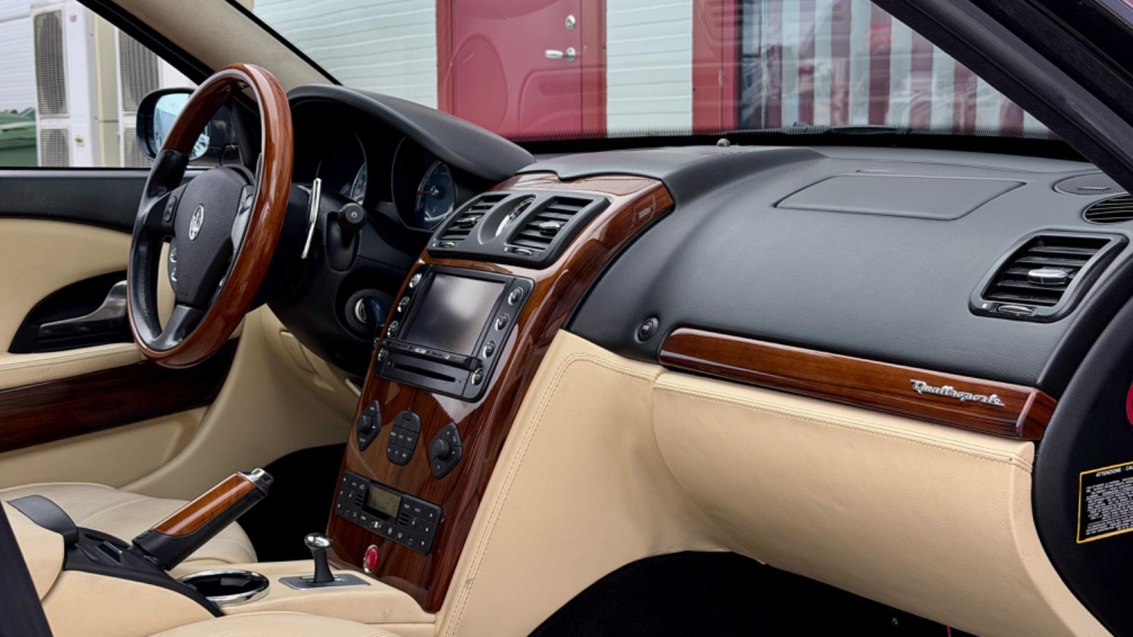 Maserati Quattroporte 4.2 V8 | 400 ch | BVA | Cuir beige | GPS | Xénon | Radars de recul