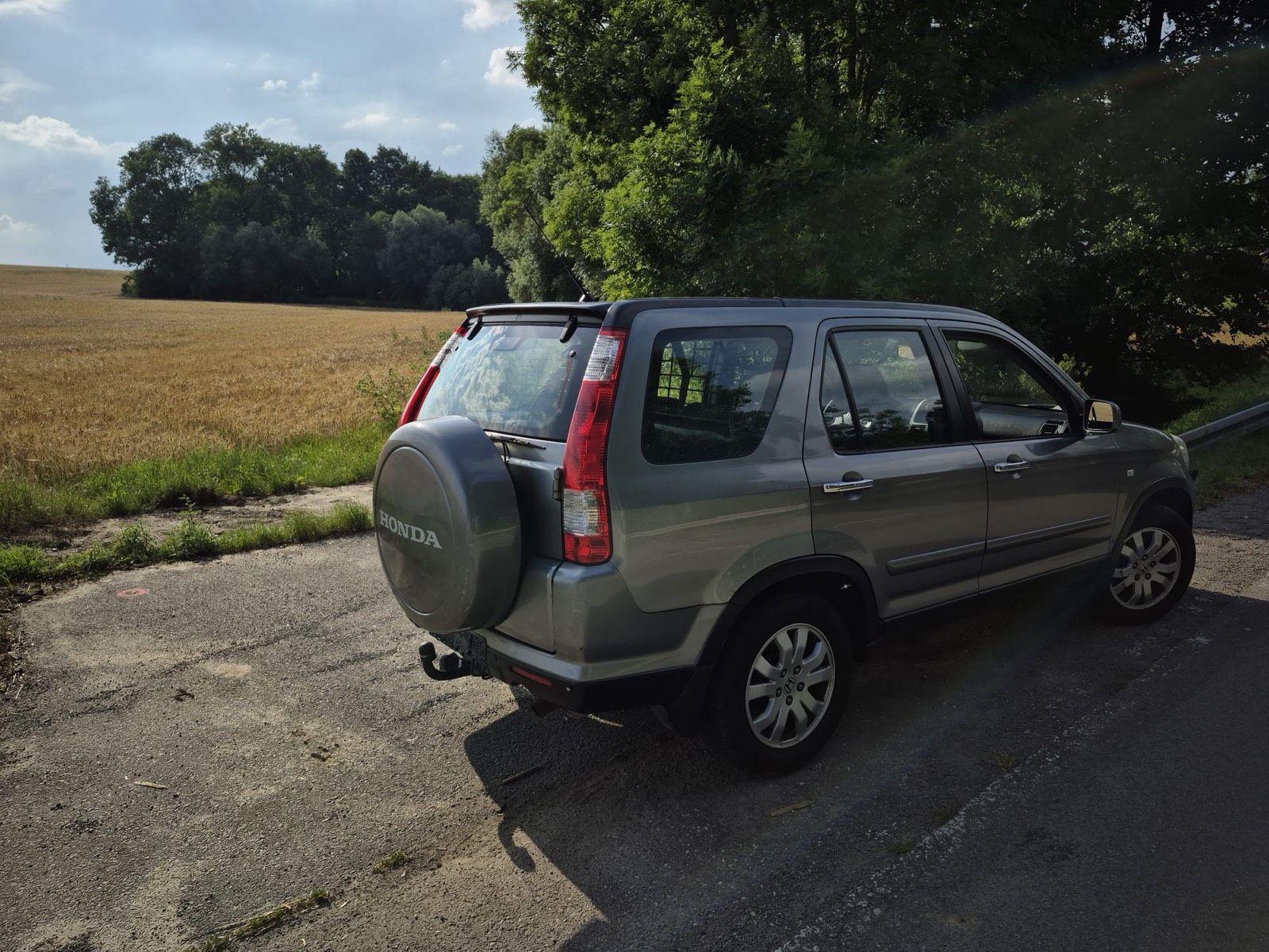 Honda CR-V 2005 — engine 140 HP (103kW)