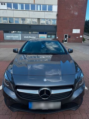 MERCEDES-BENZ Mercedes CLA 220d Shooting Brake