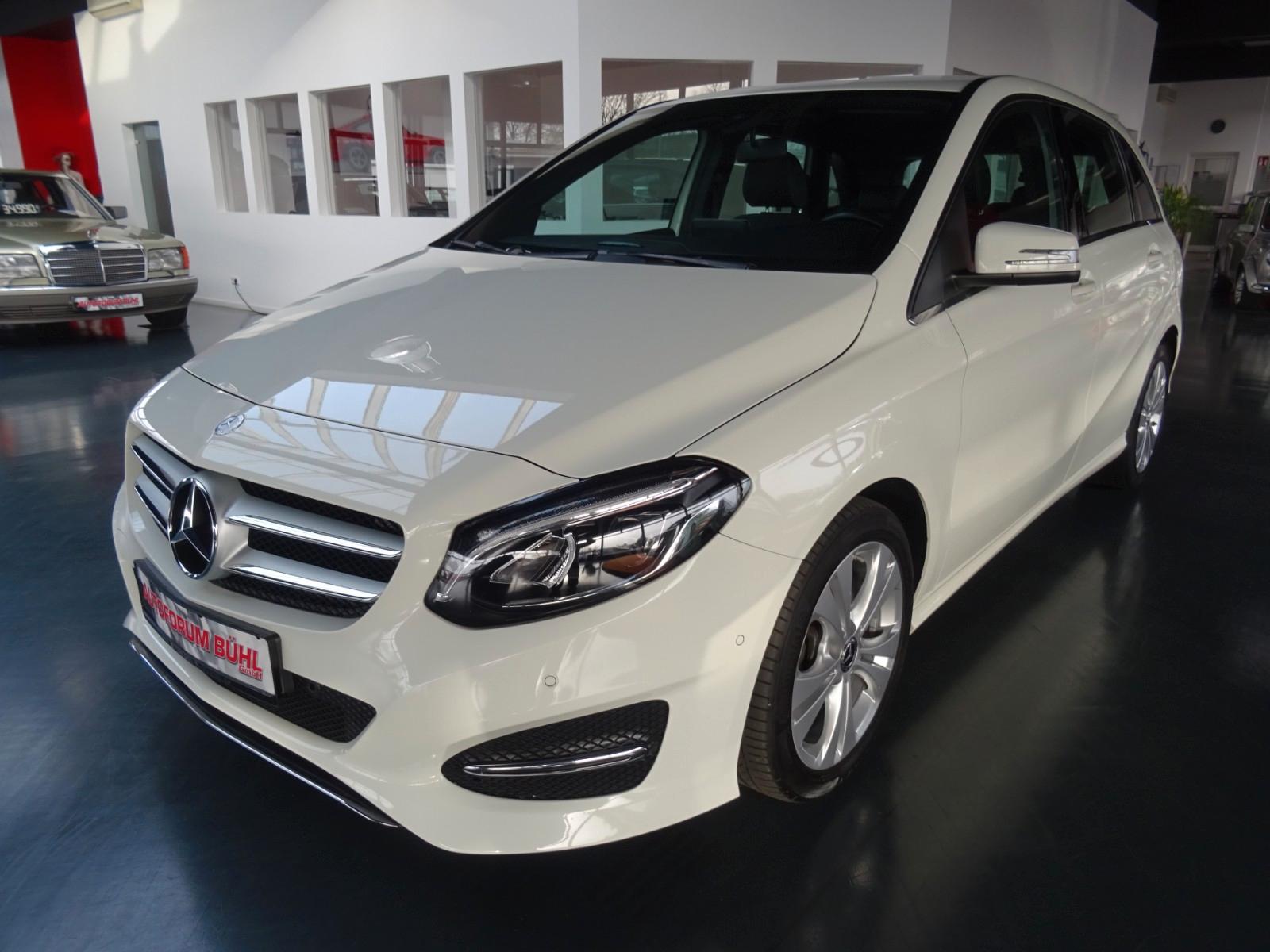 Mercedes-Benz B 180 Urban SCORE! /Autom./Tempomat/Navi/LED/PDC