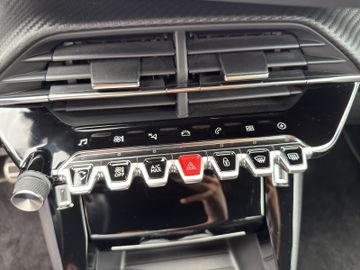 Peugeot 208 e GT Pack 136 50 kWh Navi+RFK+PDC+LED+Carpla