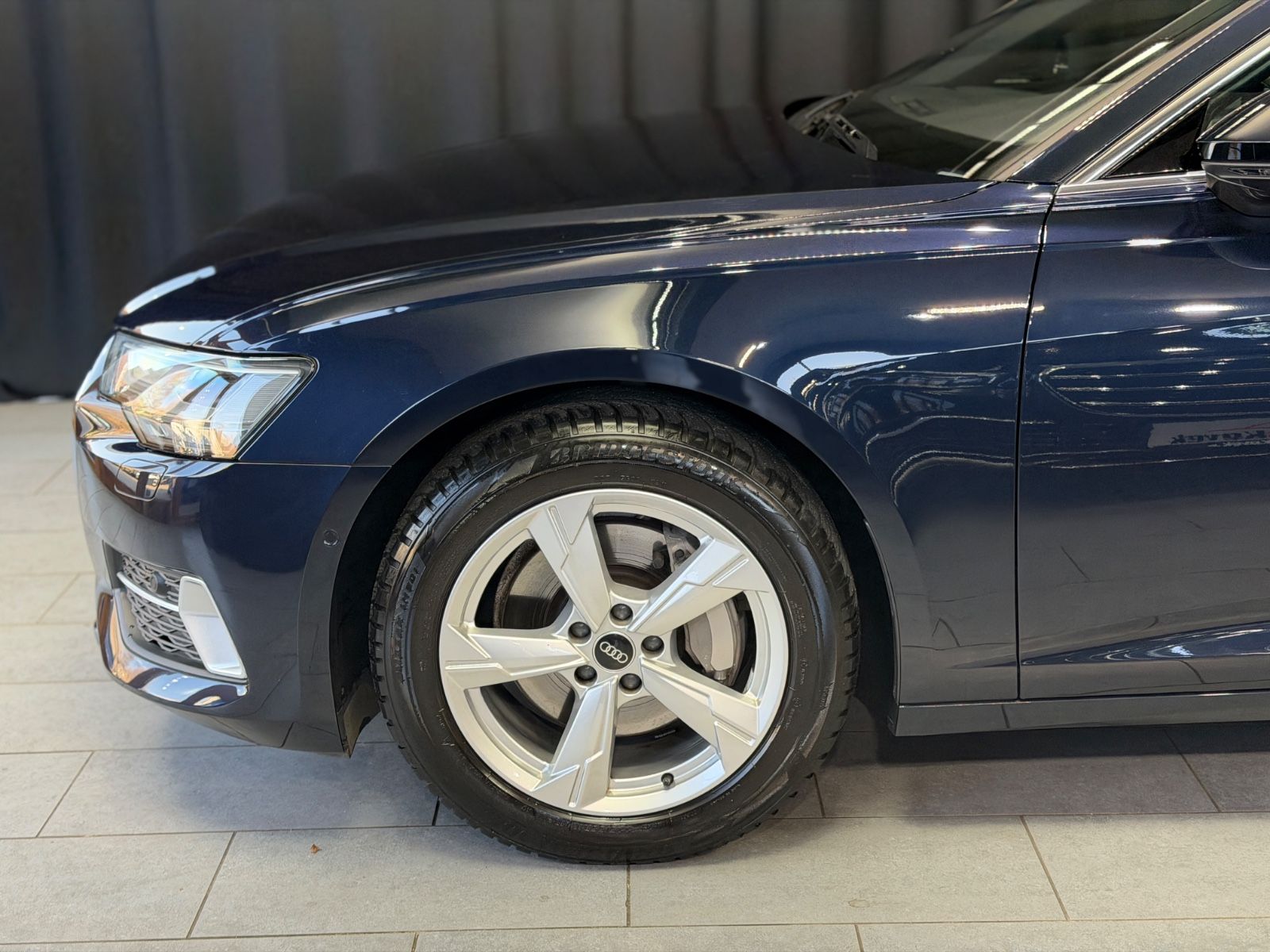 Fahrzeugabbildung Audi A6 Avant 45 TFSI sport|S-TRONIC|LEDER|NAVI|