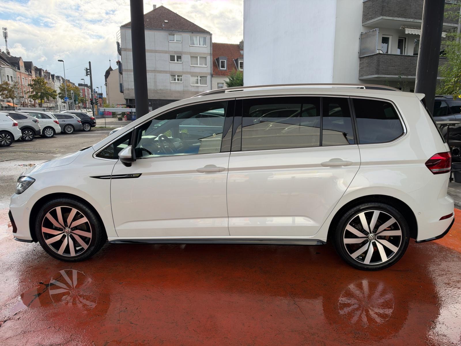 Volkswagen Touran 2.0 TDI, Highline, R-Line-Paket 1. Hand