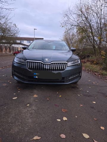 Skoda Superb 1.5 TSI ACT DSG AMBITION AMBITION