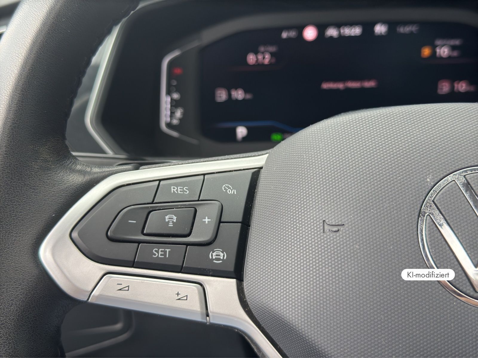 Volkswagen Tiguan - Bild 17