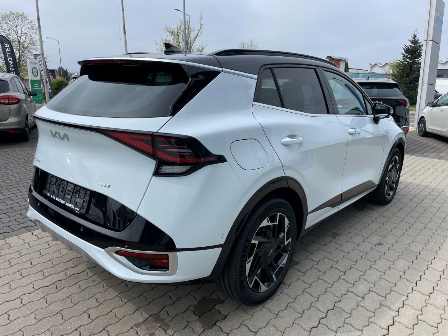 Fahrzeugabbildung Kia Sportage GT-Line Plug-in Hybrid 4WD LED Memory