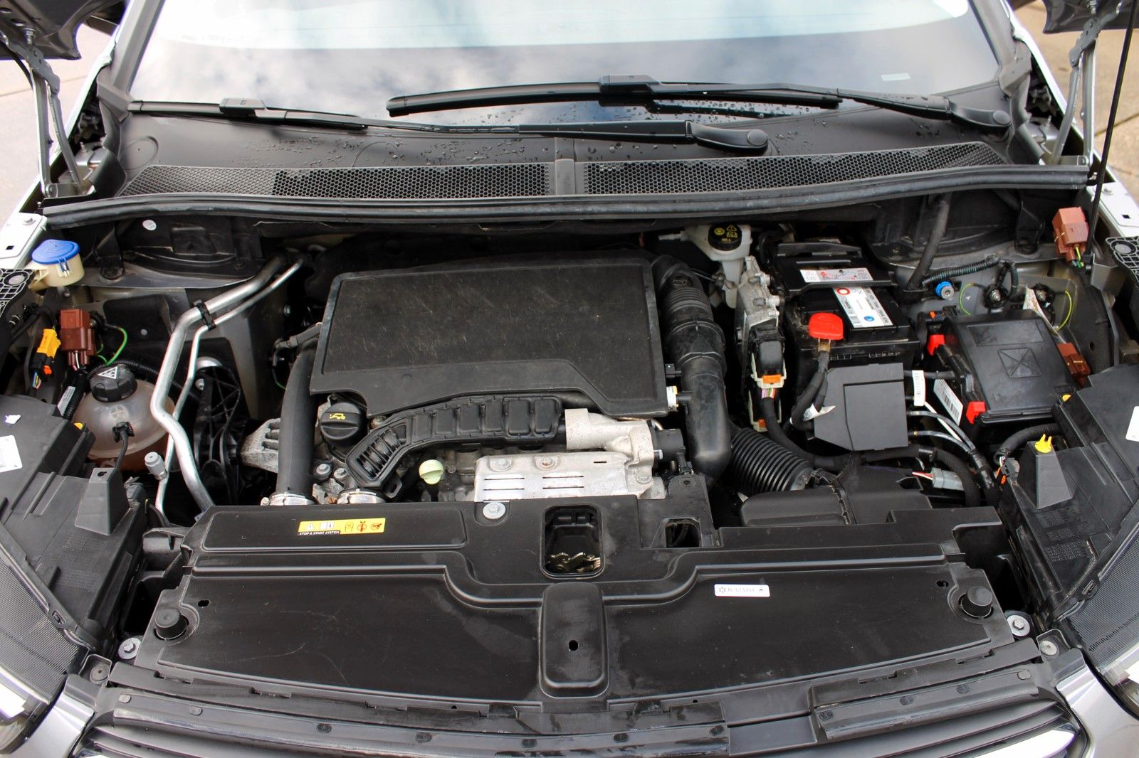 Fahrzeugabbildung Opel Grandland X LED SHZ ACC Nav AHK Bluet. 360° DAB