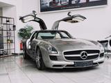 Mercedes-Benz SLS AMG Coupe - Mercedes-Benz SLS AMG: Coupe