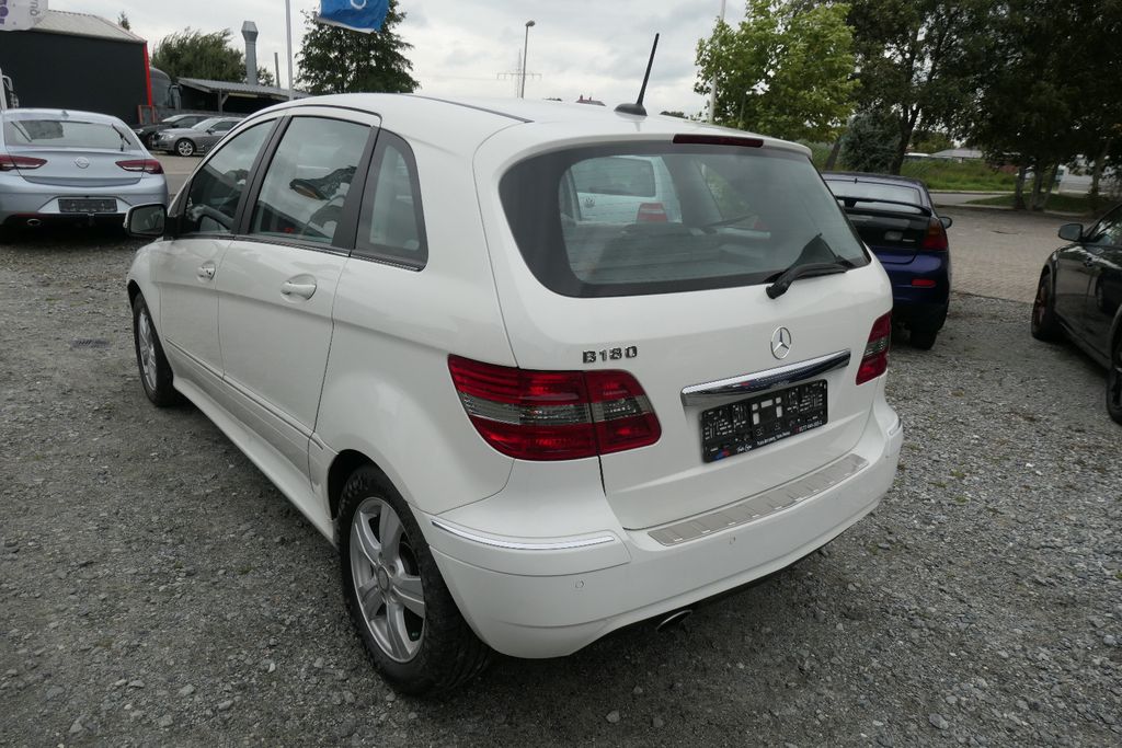 MERCEDES-BENZ B 180 | Automatik | Sitzheizung | 8-fach bereift, Ansicht 5