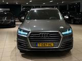 Audi SQ7 4.0 TDI Quattro/7SITZER/ACC/HUD/PANO/AHK/360 - Audi SQ7 aus 2016