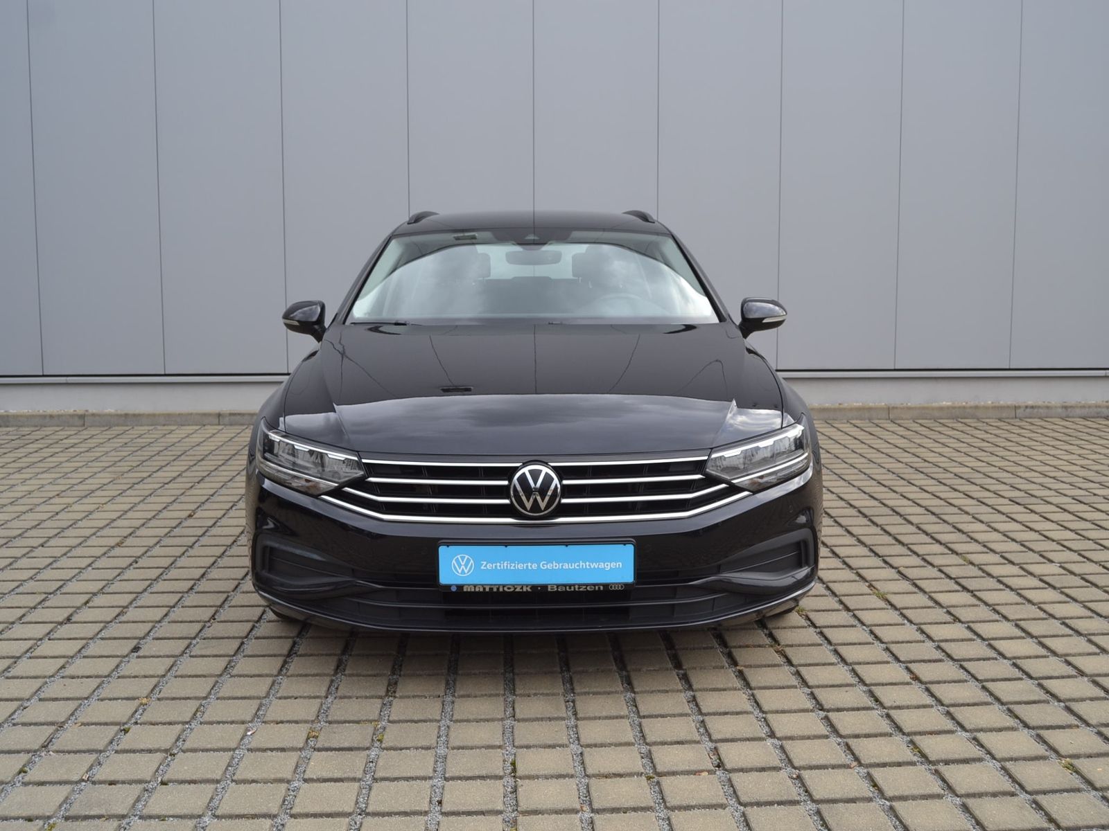 Passat Variant 1.5 TSI LED/NAVI+VZE+RFK/BUSINESS