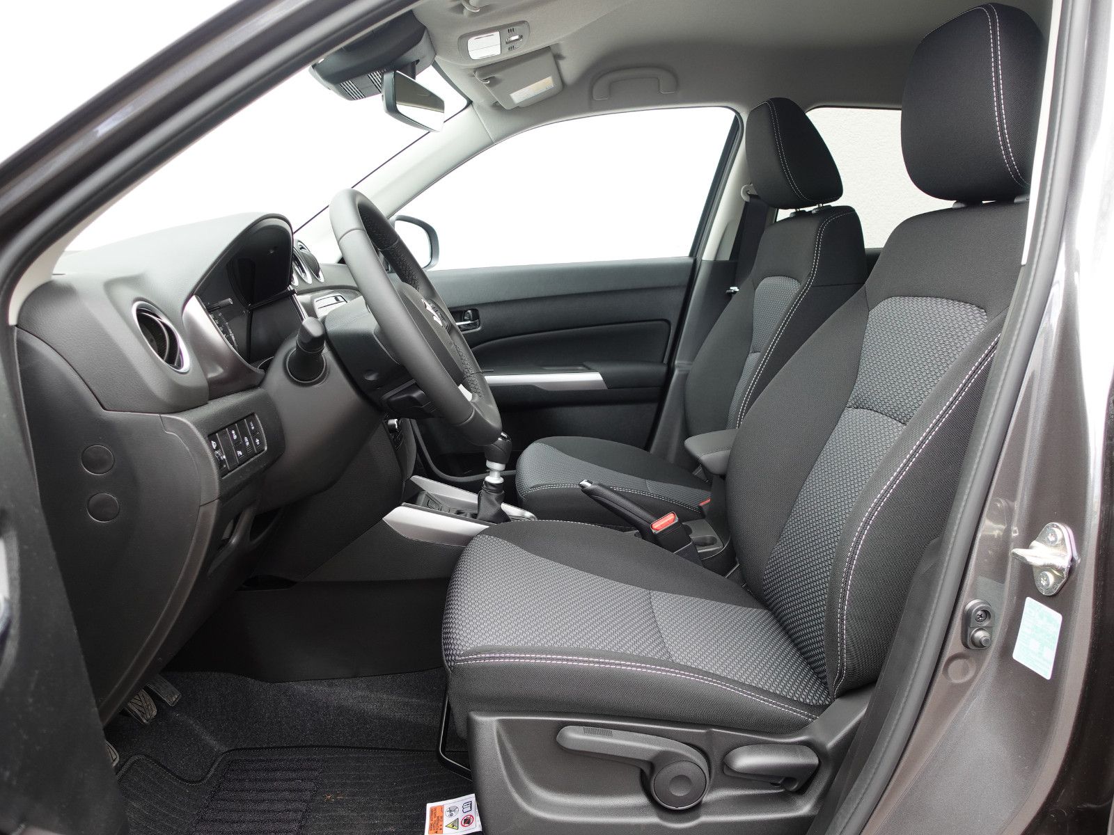 Fahrzeugabbildung Suzuki Vitara Comfort 1.4,Navi,Kamera,Sitzhz,LED,17"Alu