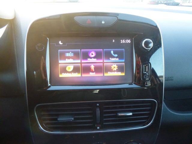 Fahrzeugabbildung Renault Clio IV Life >Navigation<