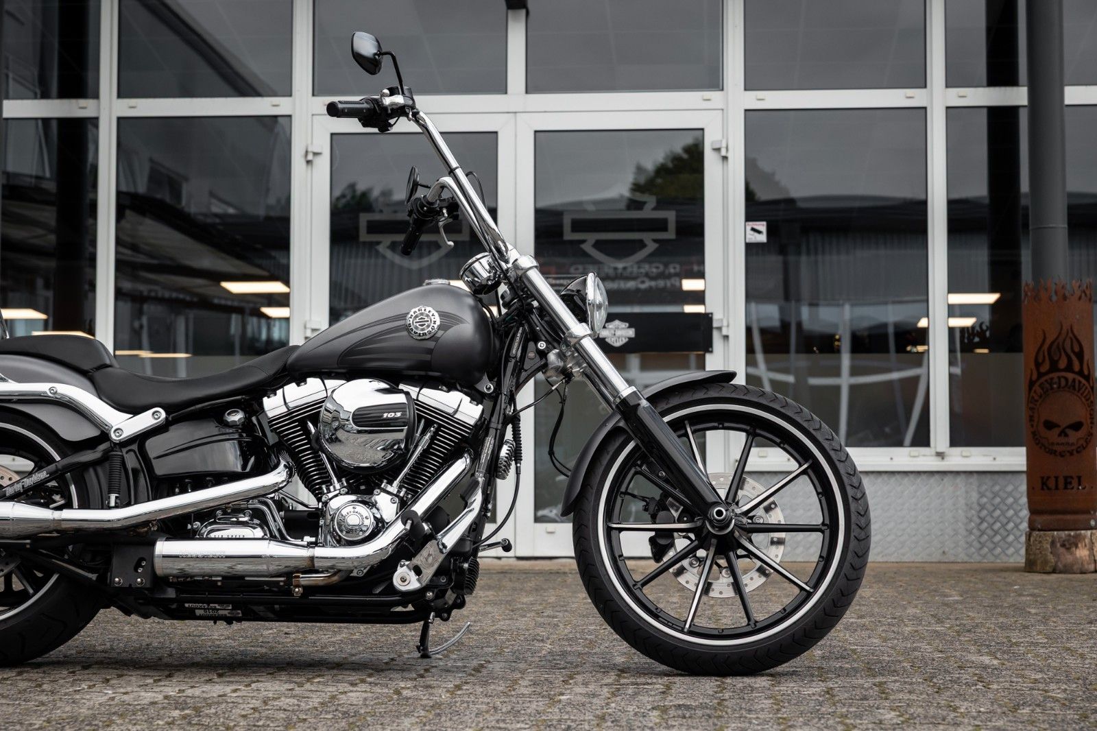 Fahrzeugabbildung Harley-Davidson FXSB Breakout 103 - Kesstech/ Fehling ApeLenker