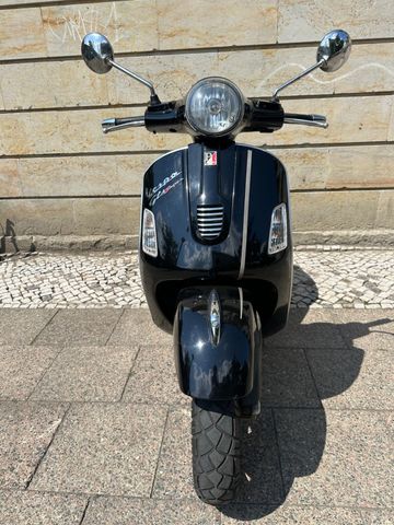 Vespa GTS 125 i.e TÜV NEU ideal B196 Einsteiger