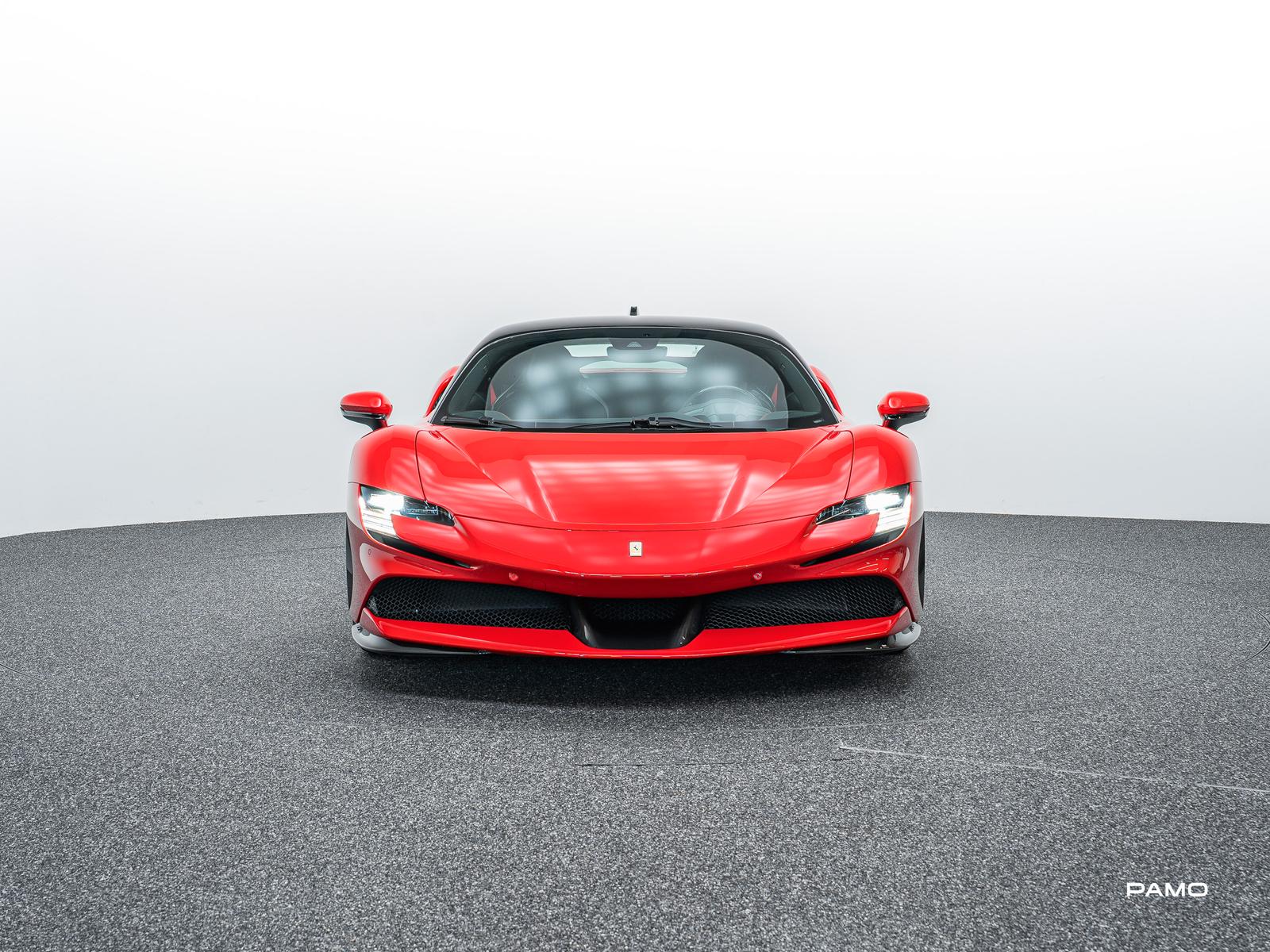 Ferrari SF90 Stradale | Lift, Carbon, Warranty