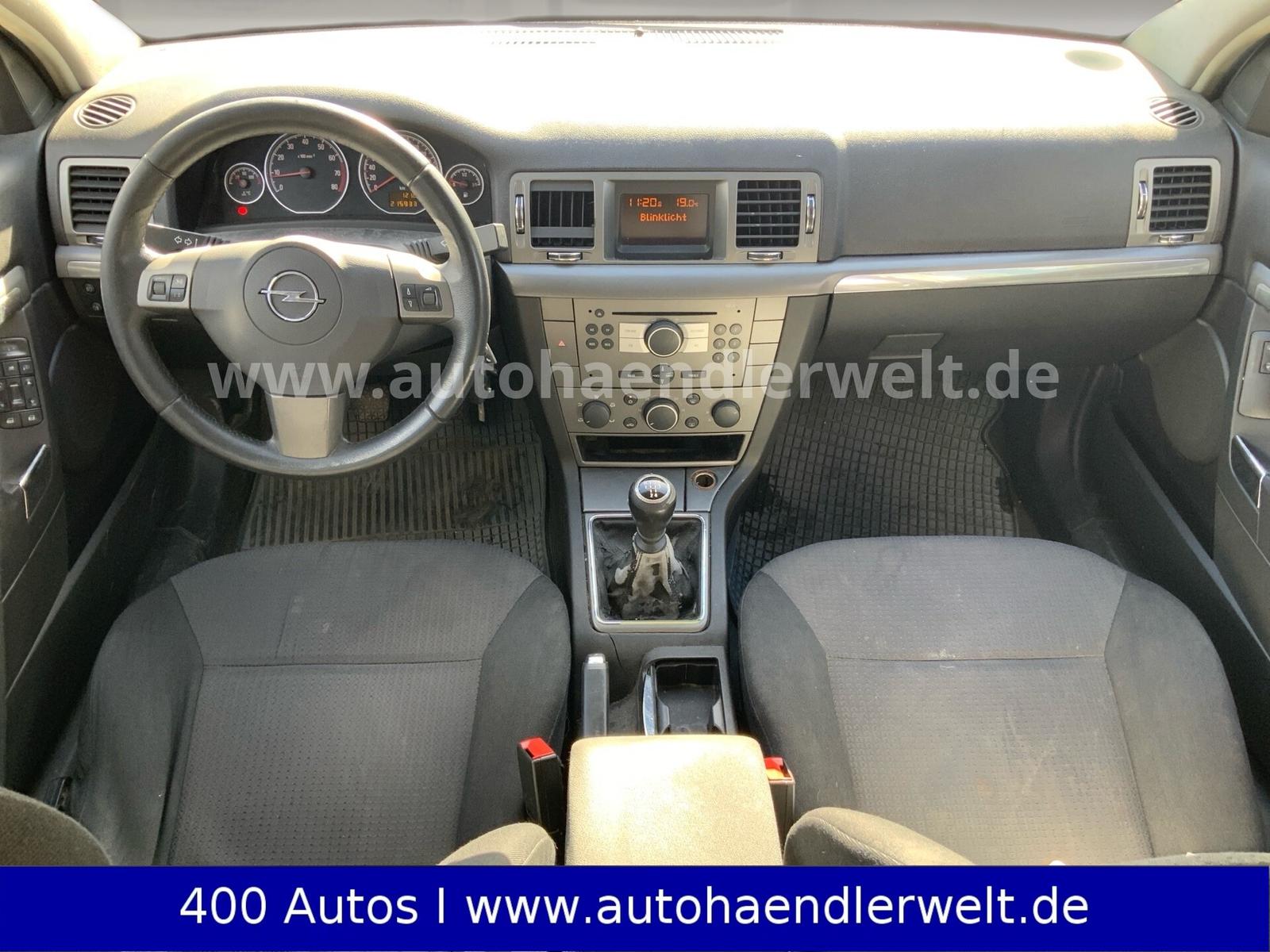 Opel Vectra 2005 — photo 11