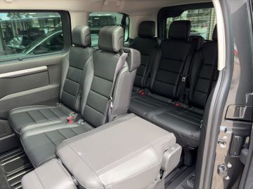 Peugeot Traveller 2.2 Diesel 180 L2 Allure AHK+Standheiz